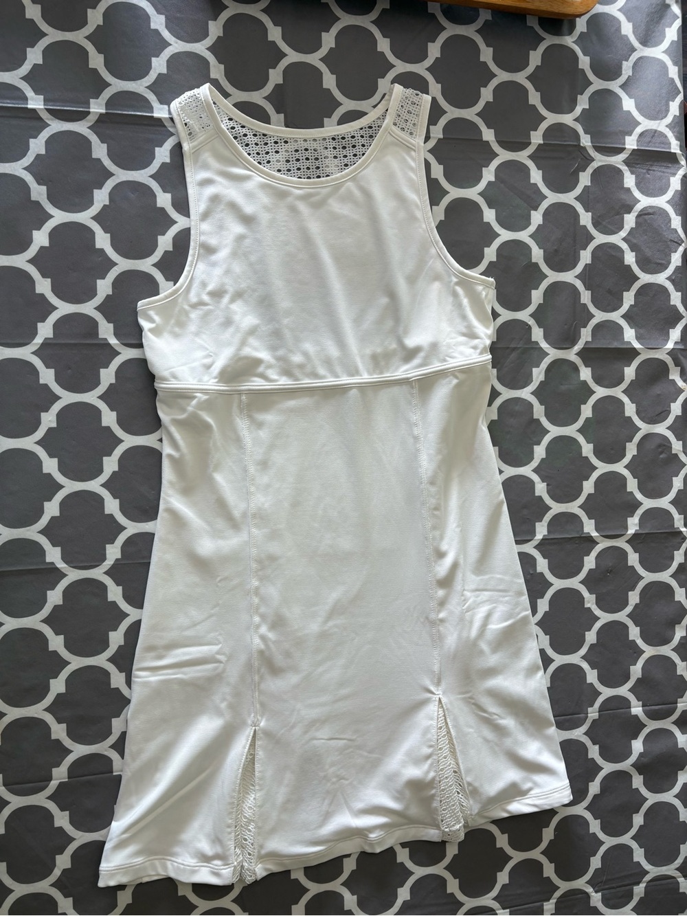 Tuckernuck TSport White Cane Victoria tennis prep athletic dress - Picture 5 of 10